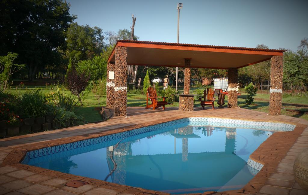 Votadini Country Cottages Magaliesburg Exteriör bild